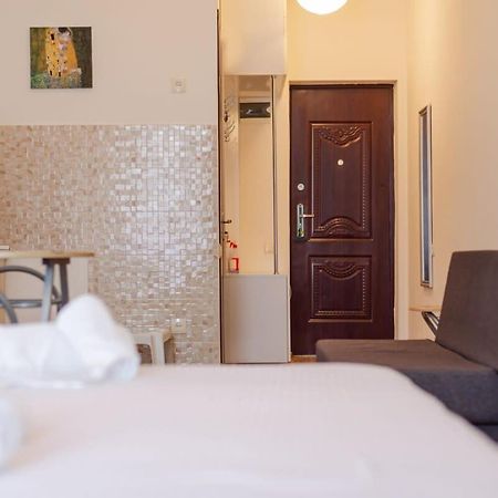 Cozy Studio Apartment In The Heart Of Batum Batumi Exterior foto